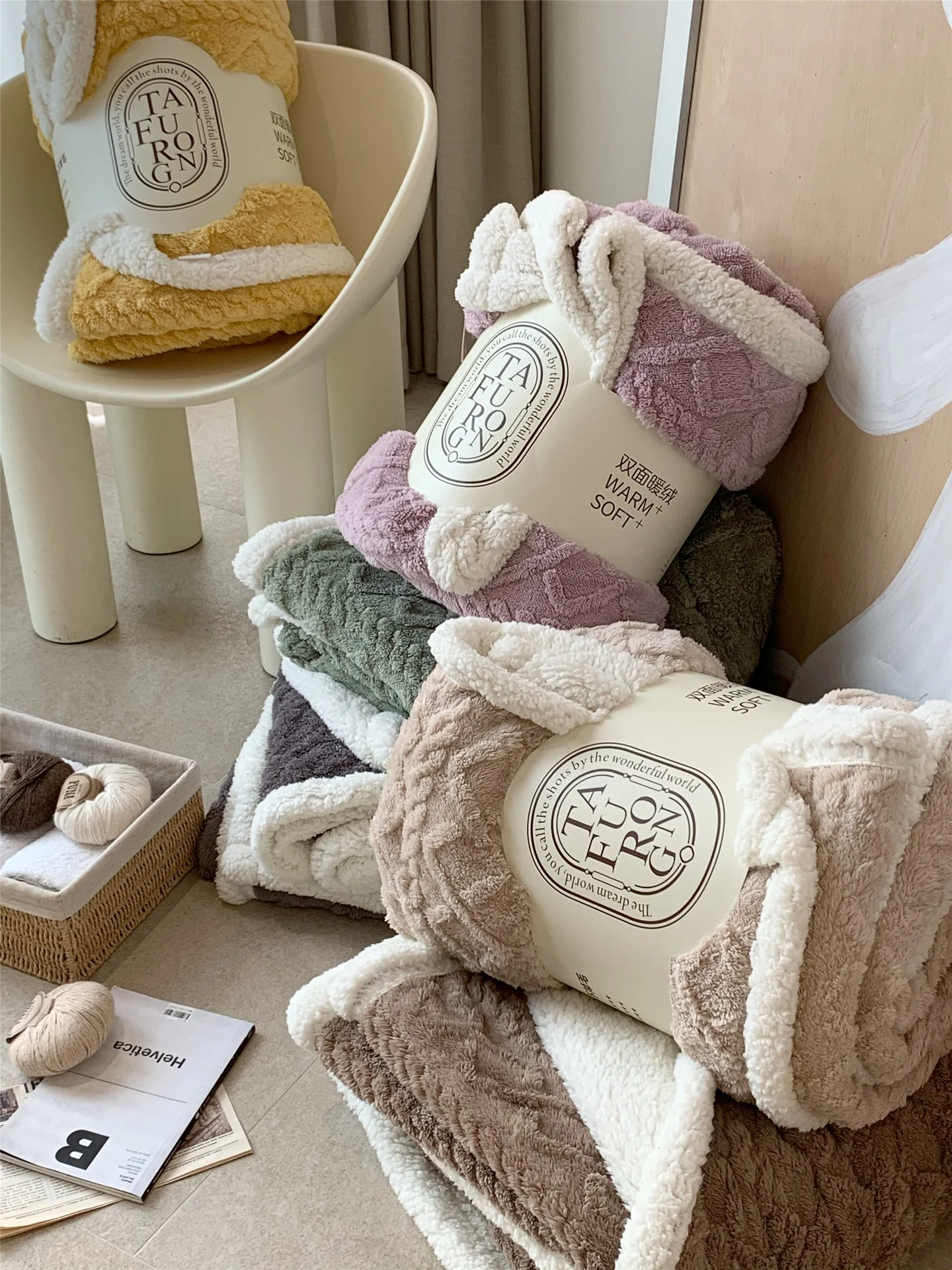Best Selling Winter Thickened Jacquard Blanket  Cut Wool Blanket And Lamb Wool Double-Layer Blanket