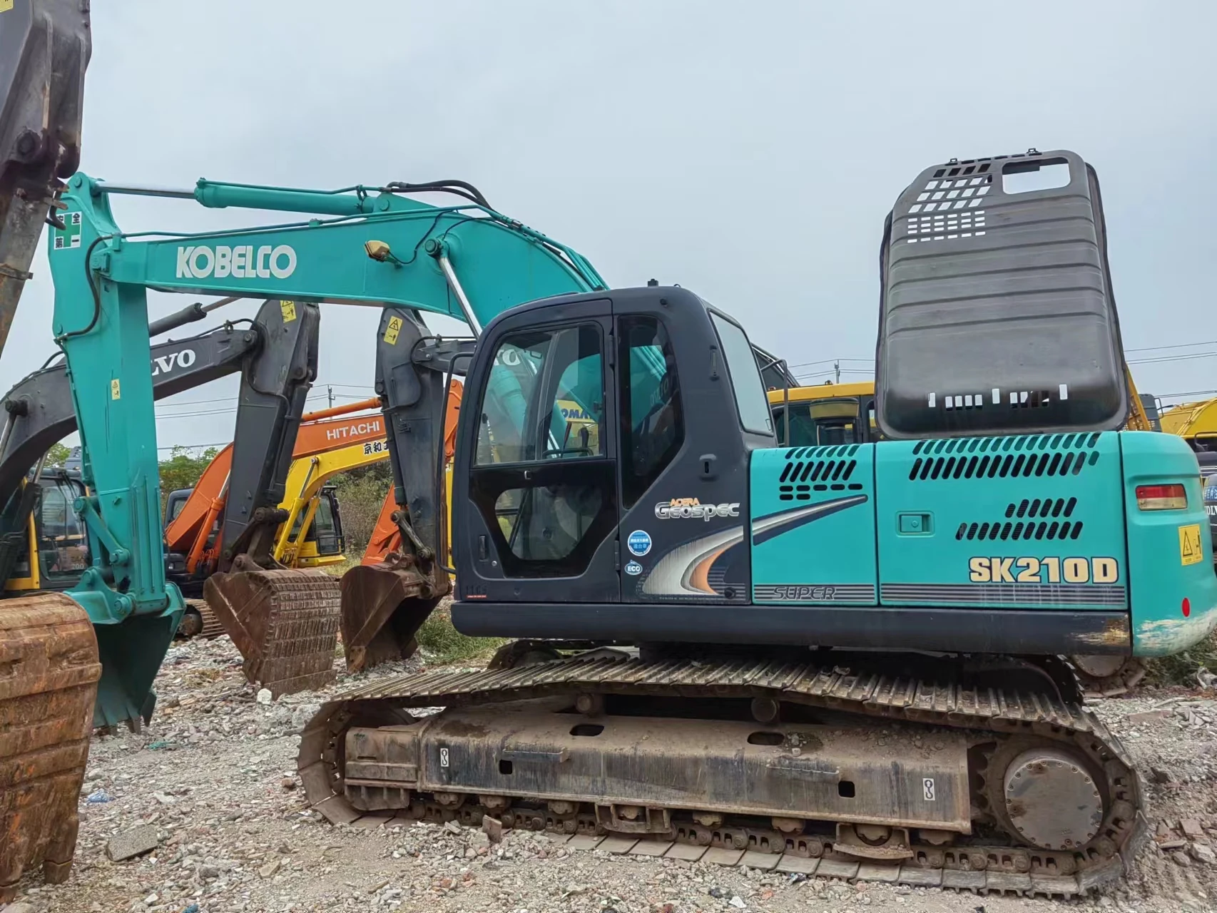 2018 used excavator Kobelco SK210 high efficiency reliable construction equipment SK210LC-8 crawler excavator for sale in China