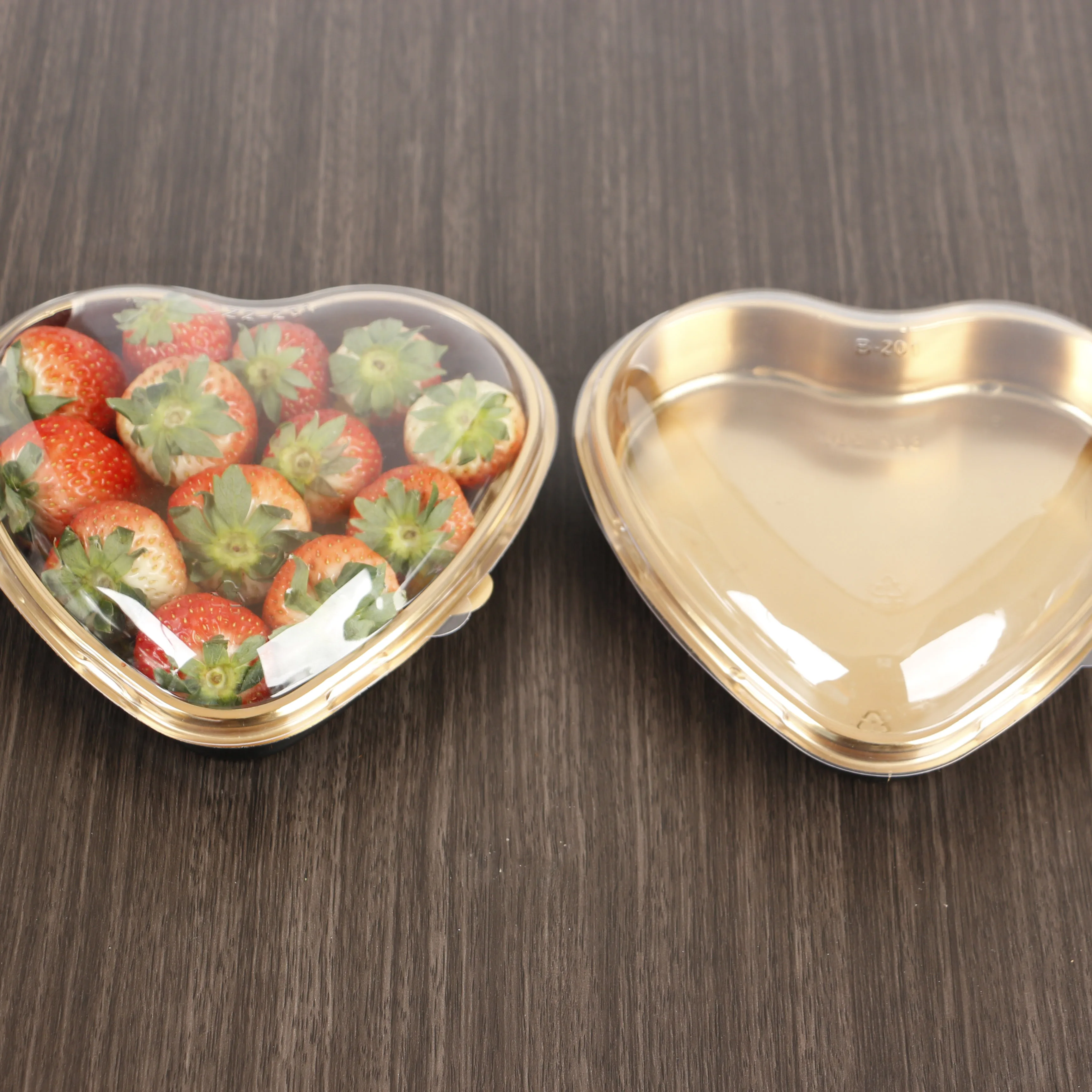 High Quality Plastic Tray Heart Shaped Box For Strawberries