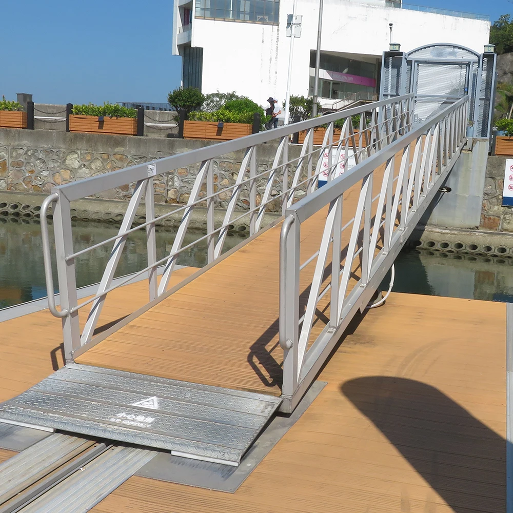 Floating Docks Yacht Lake Floating Pontoon Marine Aluminum Yacht Wharf Jetty Decking Berth Dock Floating Bridges