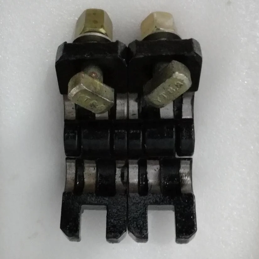 Polish rod clamp oil field using tools for fixing the polished rod