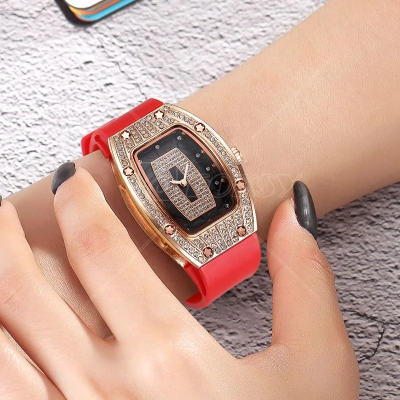 DIY OEM бренд ваш собственный личный логотип Пользовательский My Couple Log Diamond Унисекс Роскошные женские ручные часы для женщин