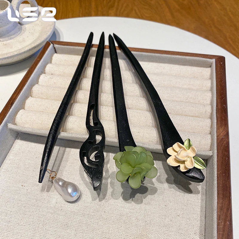 Chinese Style Vintage Simple Personalized Wood Hairpin with Flower Hair Accessories Wholesale for Women