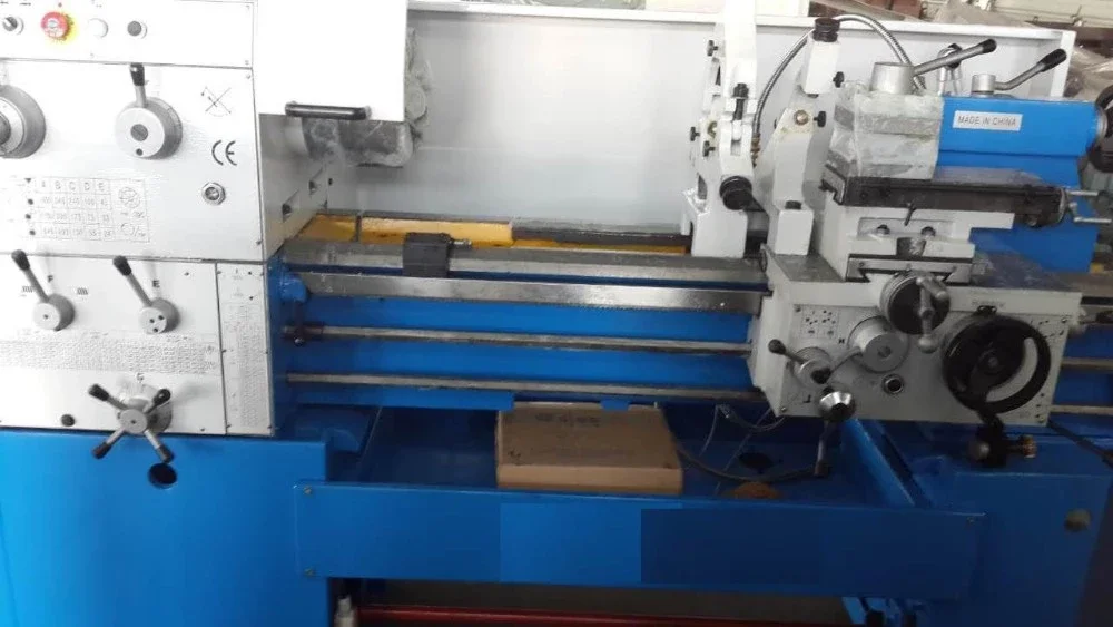Automatic Horizontal Manual Centre Length Torno Mechanical Metal Lathe