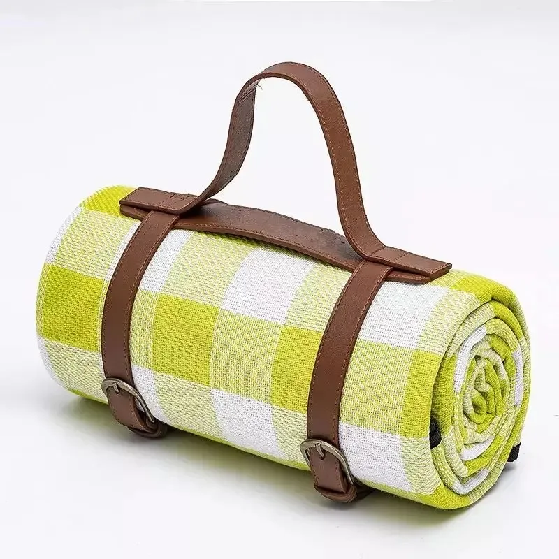Hot Sell Comfort Acrylic Roll Up Beach Lightweight Picnic Blanket With Leather Strap Camping mat