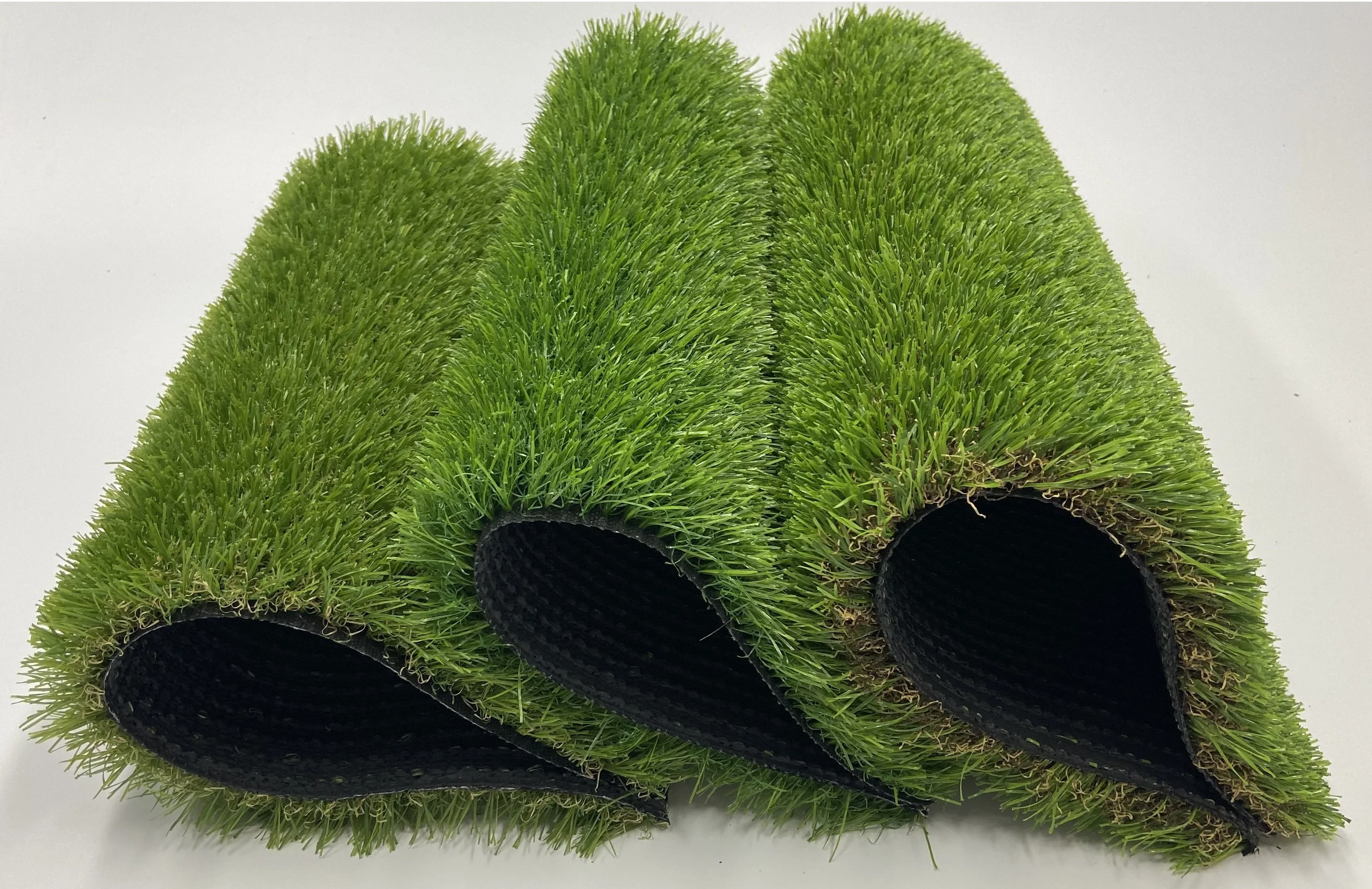 Экологически чистый мягкий сертифицированный для украшения сада на открытом воздухе газон синтетический травяной ковер