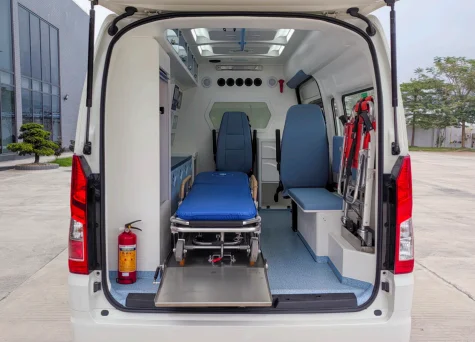 New Rear Wheel Drive 4X2 Diesel Engine Support Equipment Customization Hiace High Roof Ambulance Vehicle