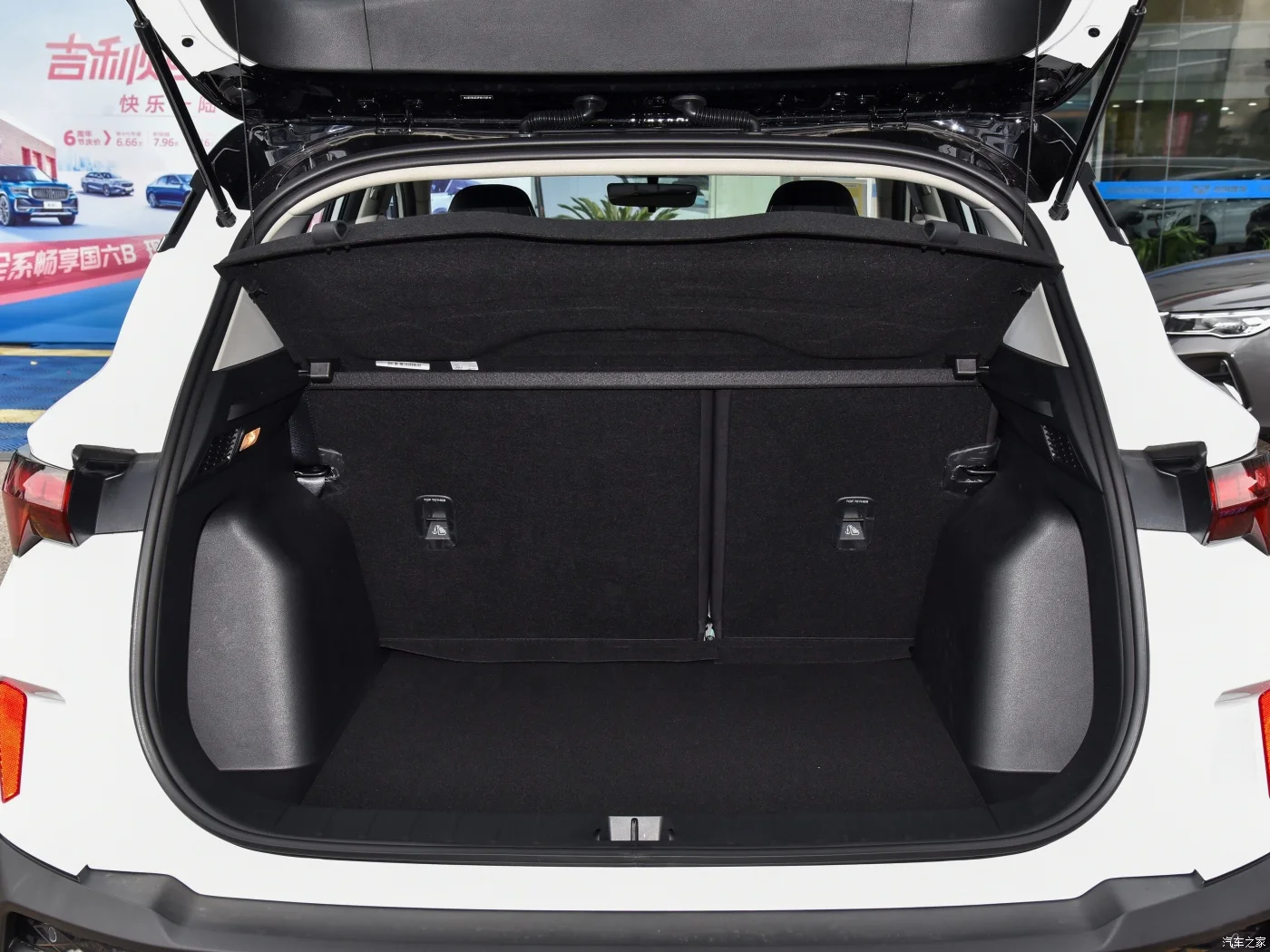 Гибридный автомобиль Geely Binyue Phev 1 5 T ePRO 85 км Glory Edition