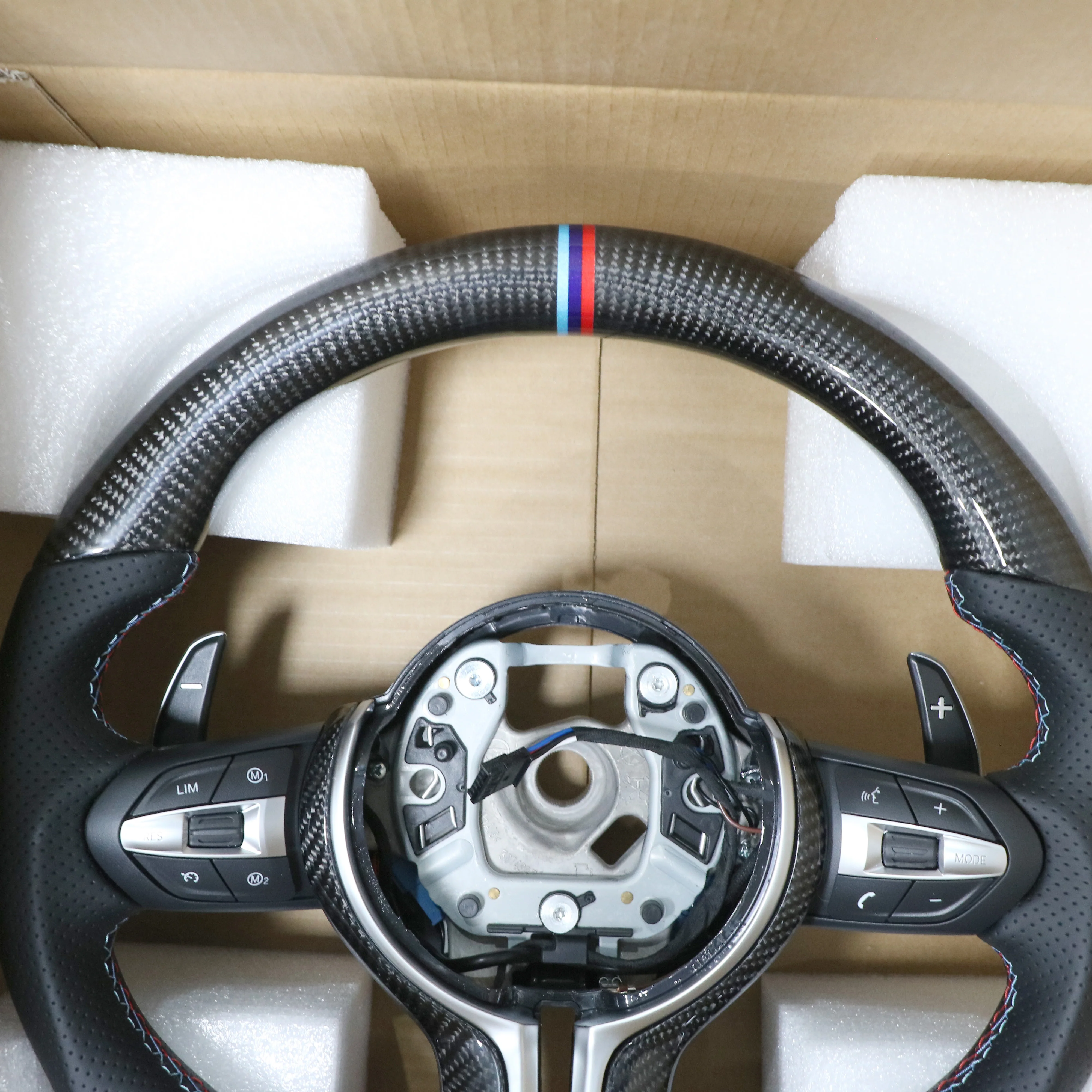 Старое Рулевое колесо для BMW x2 x3 x5 f30 f80 f13 f21 f22 f90 f34