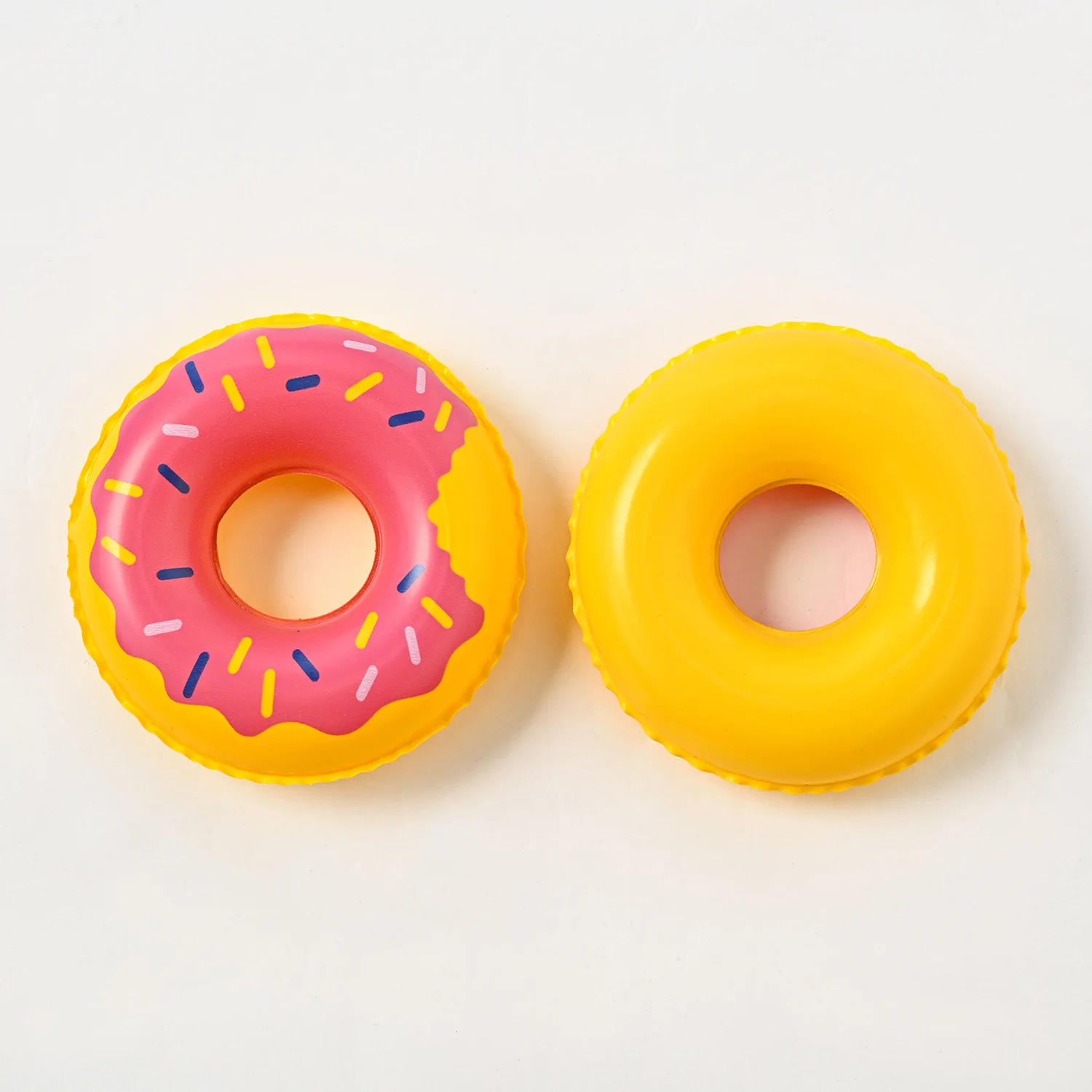 Inflatable Drink Cup Holders Mini Doughnut Cup Stand Floating Beach  Party Decoration Coasters Swimming Floating Toy