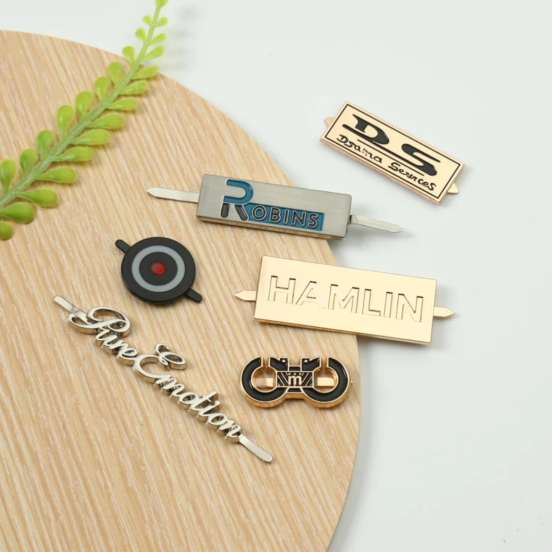 Customized Small Metal Logo on Handbags Round Designer Metal Tags with Back Rivet U-legs