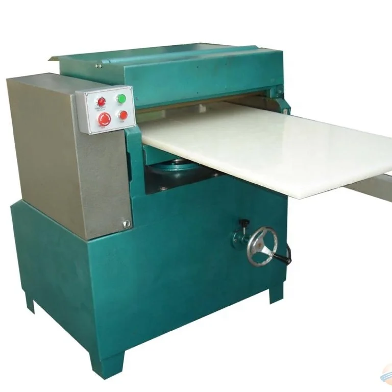 Plastic Cutting Board Planer to plan the used cutting boards in Cafes thickness