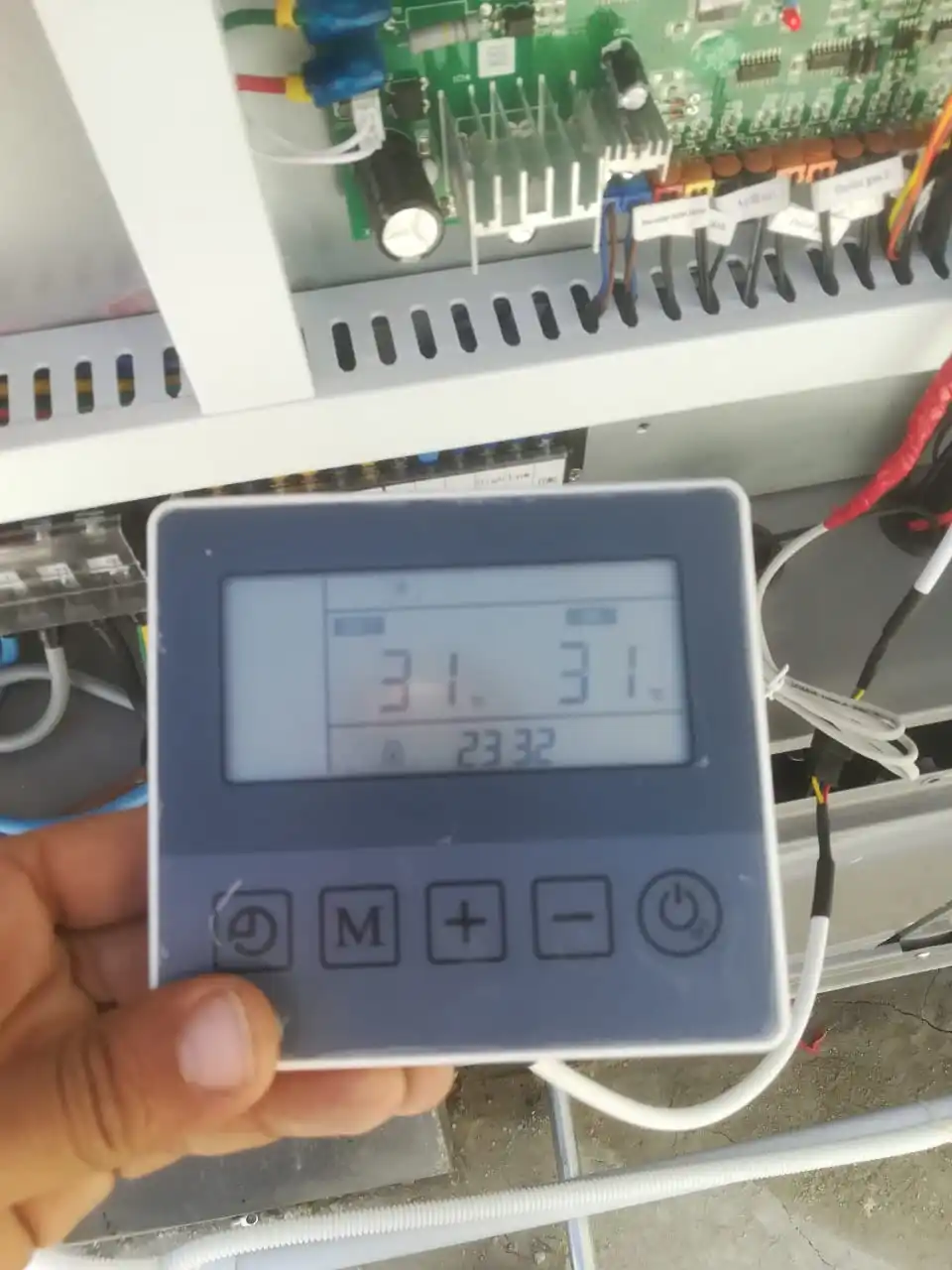 2022 New Energy 26KW Swimming Pool Spa Water Heating Pump in Cold Weather