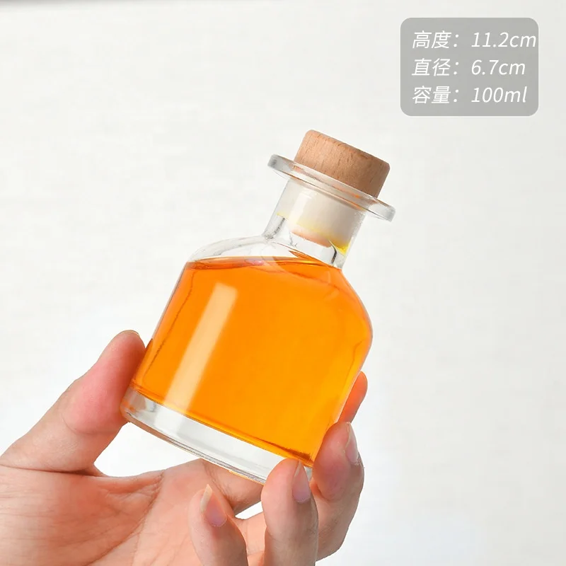 100ml 200ml 300ml Glass Alcohol Spirit Drink Bottle for Juice Empty glass bottle with Cork