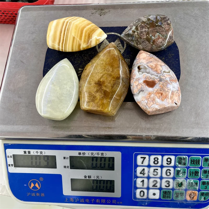 Healing Stone Ornament Natural Crystal  Clear Quartz Ornament For Decoration