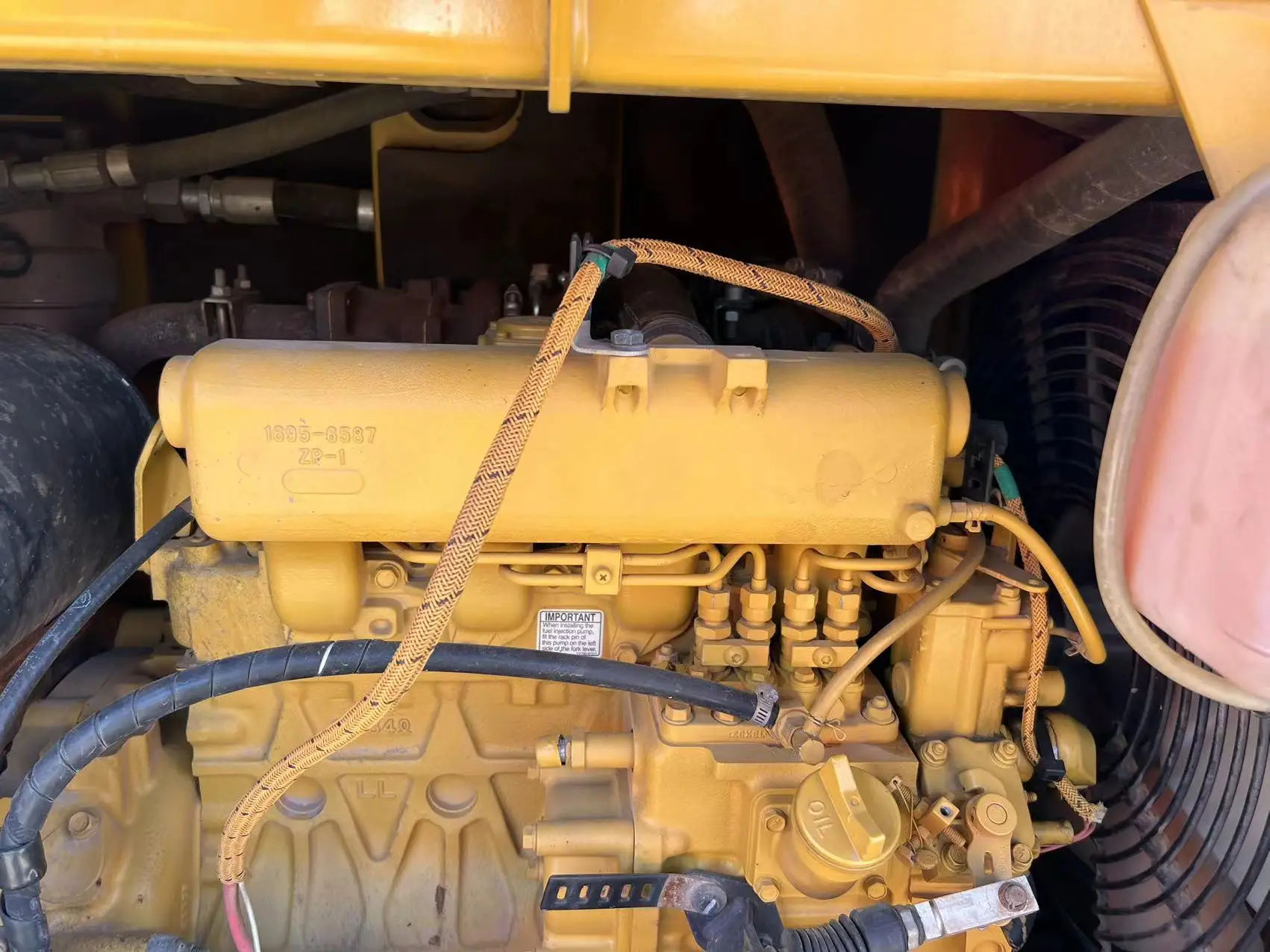 Used Carter 305.5E2 Excavator CAT305.5E2 crawler excavator Carter 307 312 313 315 320 Hydraulic excavator