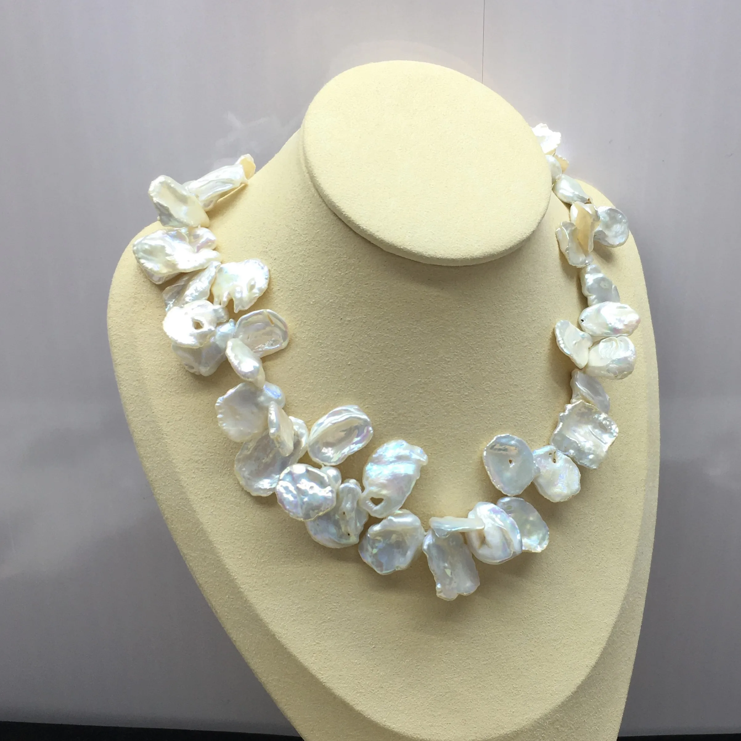 
Large petals bright light around 12-15mm natural color fresh water pearl necklace 