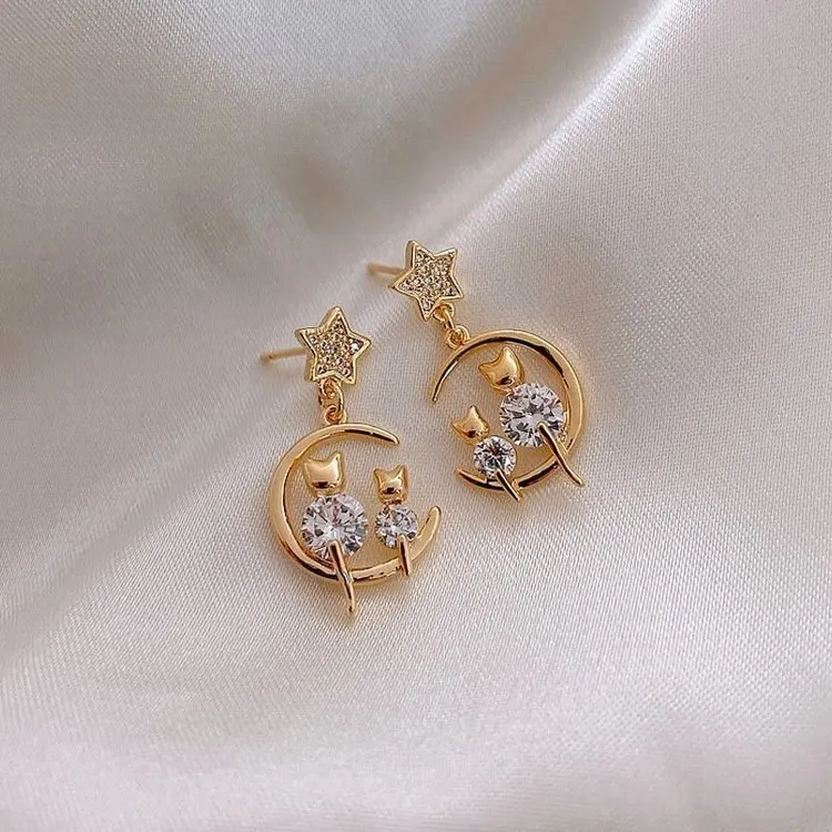 Slovehoony S925 Sterling Sliver Moon And Cute Cat Mother Child Gold Plated Huggies Kitties Jewelry Earrings Elegant For Women