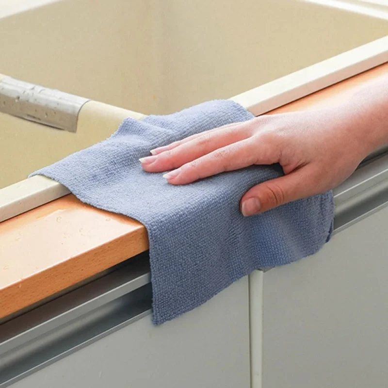 Microfiber Cloths in Roll Lint Free Cleaning Wipes 25x25cm Microfiber Cloths on Roll Reusable Cleaning Cloths for Kitchens