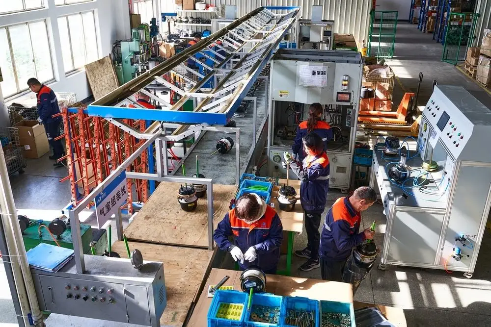 Target Brakes Heavy Duty Truck Brake Parts Single Diaphragm Type 30 Clamped 10.0 Inch Pushrod Length Spring Cam Brake Chamber