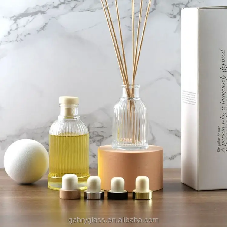 Wholesale Rome Shape Vertical Stripes Reed Table Glass Diffuser Bottle