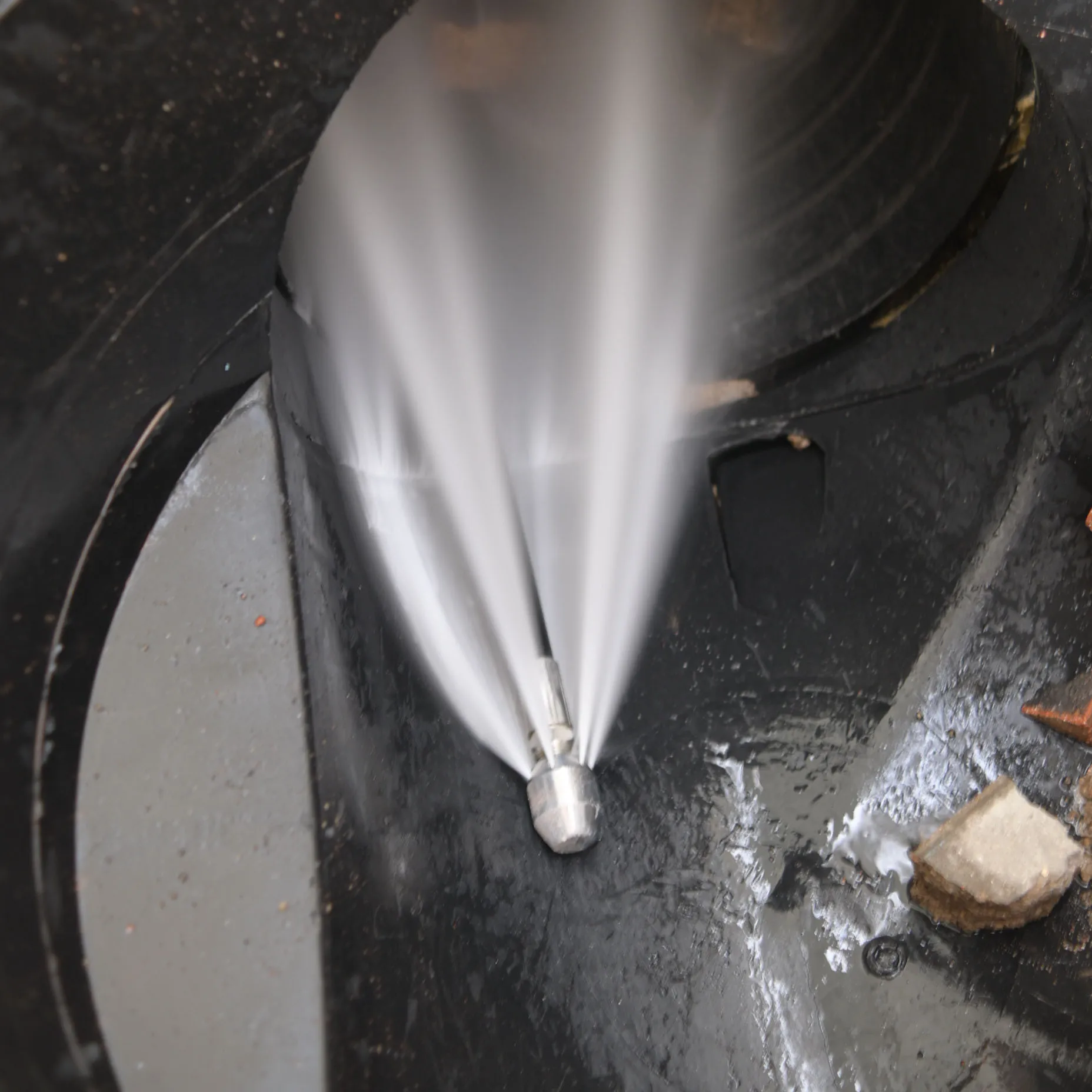 AMJET Energy saving 200bar 65lpm Remote control high pressure water jet sewer cleaning machine Truck Mount sewer Pressure Washer