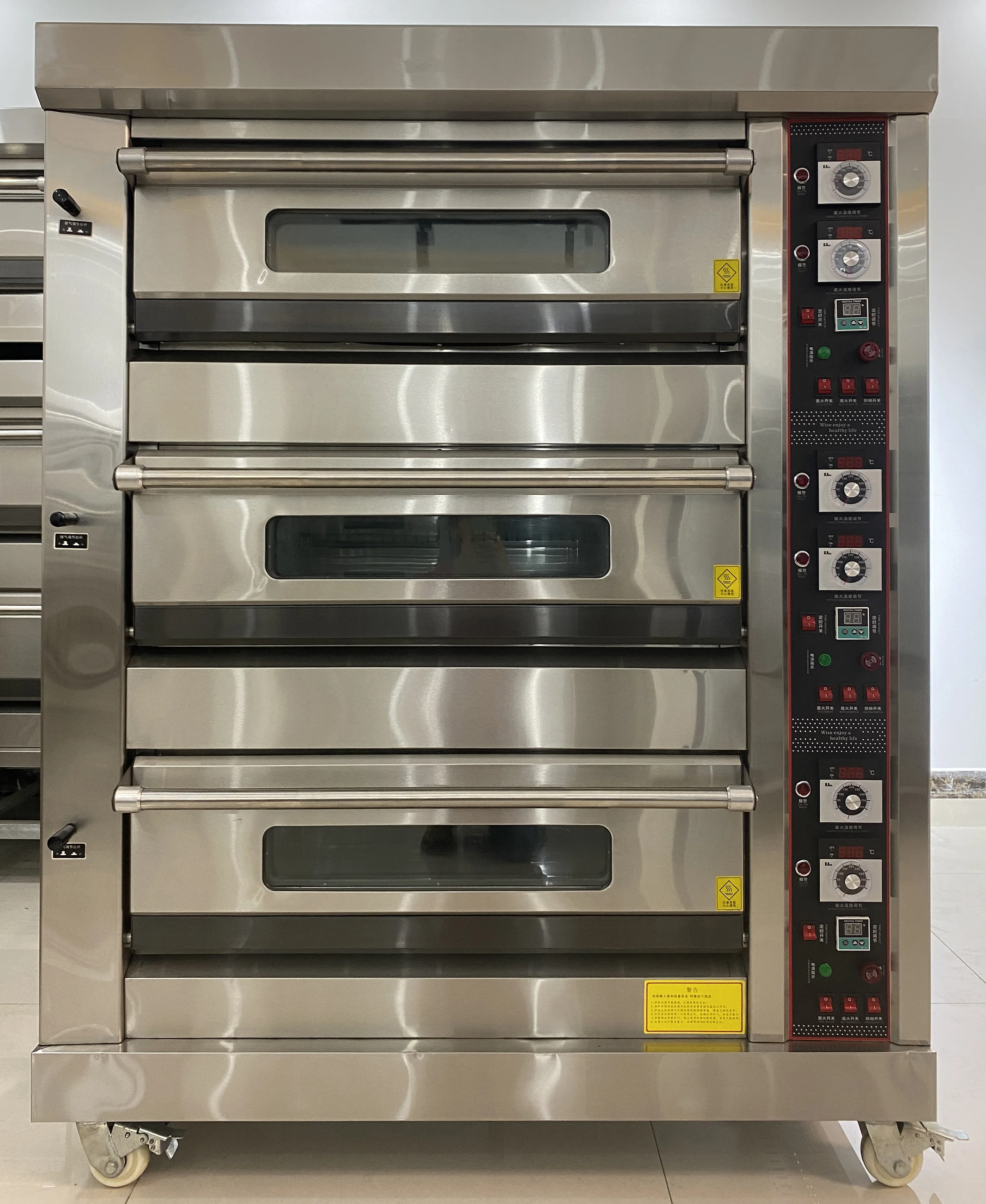 Industrial Commercial 3 Deck 6 Tray Luxury Bread Pizza Cake Baking Gas Deck Oven