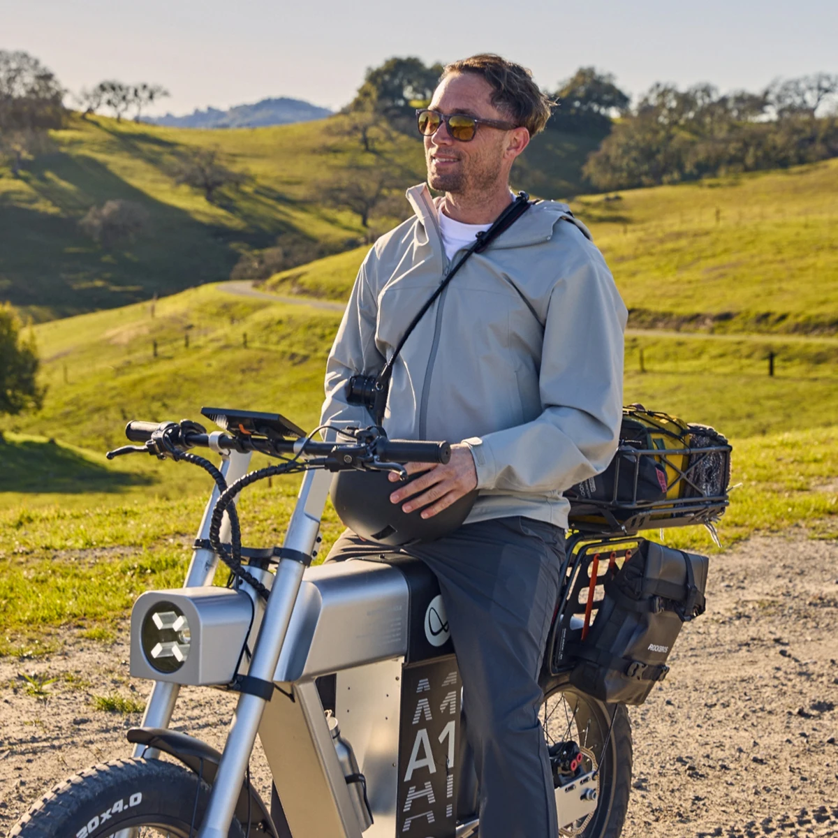 Carbon Fiber Electric Bicycle 48V 1200W Middrive Electric Bike 20Inch 4.0Fat Tire 40Ah Powerful Moped Ebike