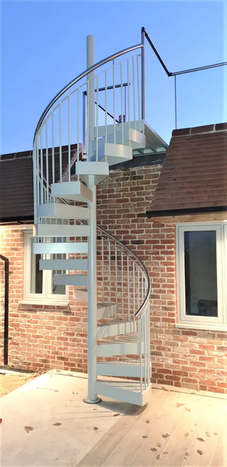  Modern Stainless steel curved stair / residential circular