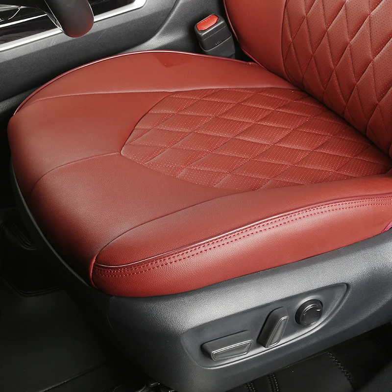 Wholesale special car seat cover durable waterproof leather seat cover suitable for 7-seater Toyota Crown Land Cruiser