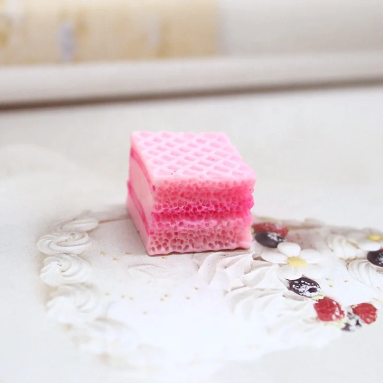 DIY material of Japanese resin imitation cake biscuit dessert food and play cream glue mobile phone shell