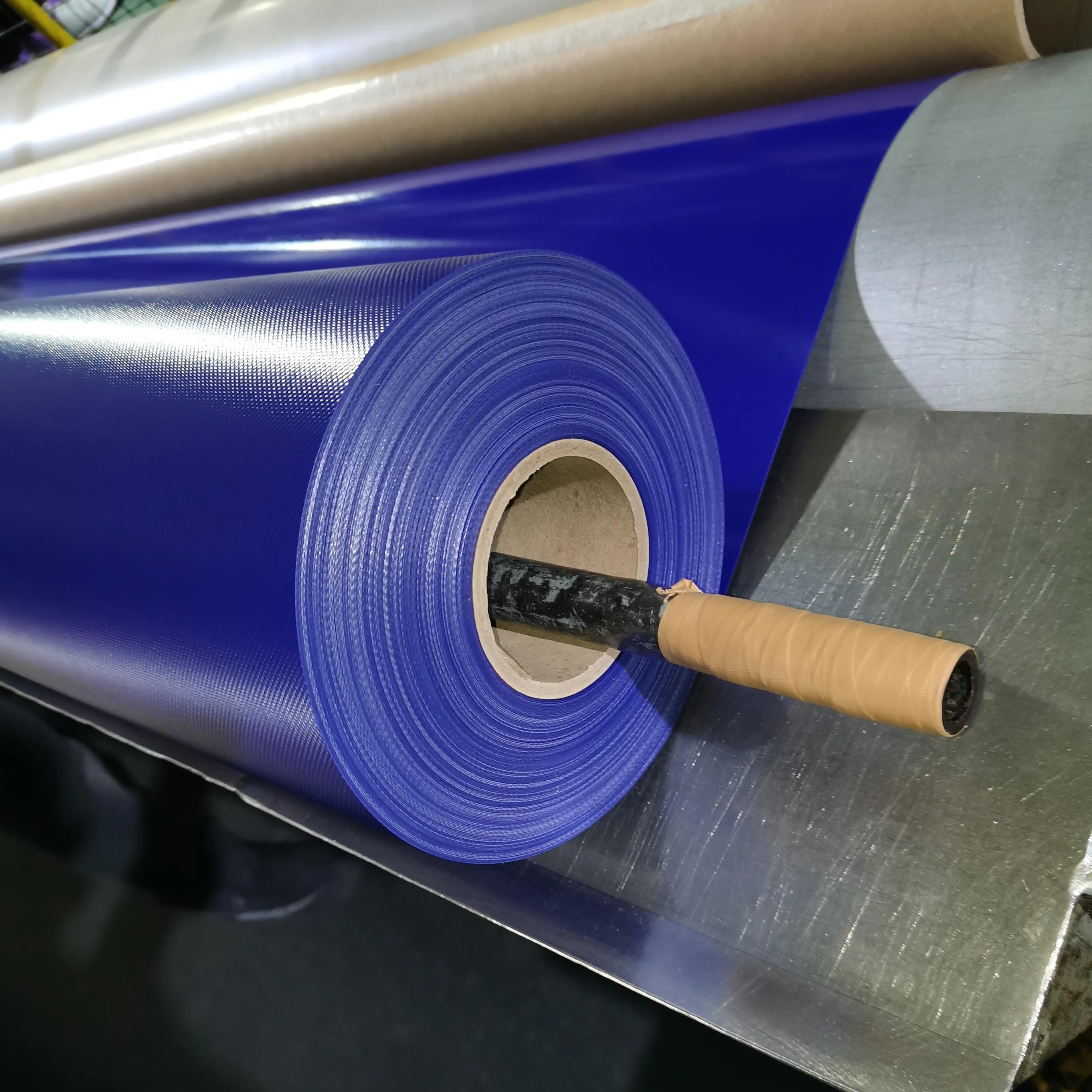 Heavy Duty Bache Hot Sale Waterproof Roll Tarp Manufacturer Polyester Waterproof Canvas Fabric Pvc Coated Tarpaulin Woven 650