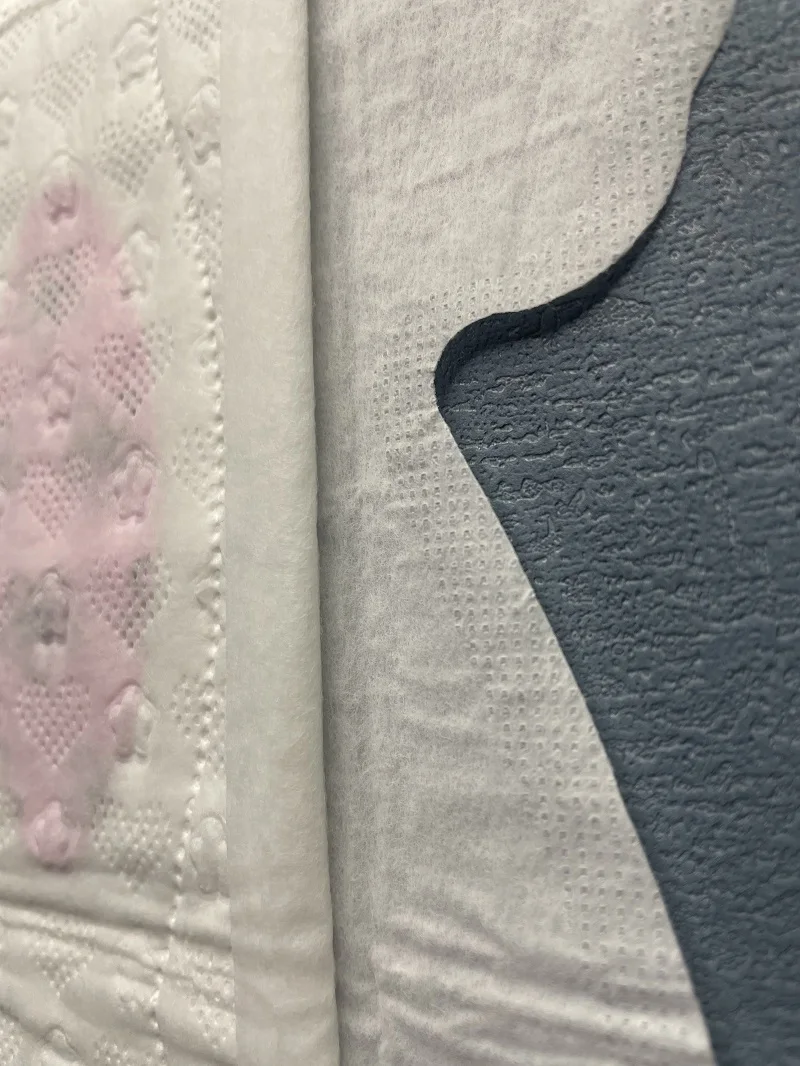 China Quanzhou Supplier Wholesale Custom Comfortable Extra Long Sanitary Napkins High Absorption Ladies Menstrual Period Pad