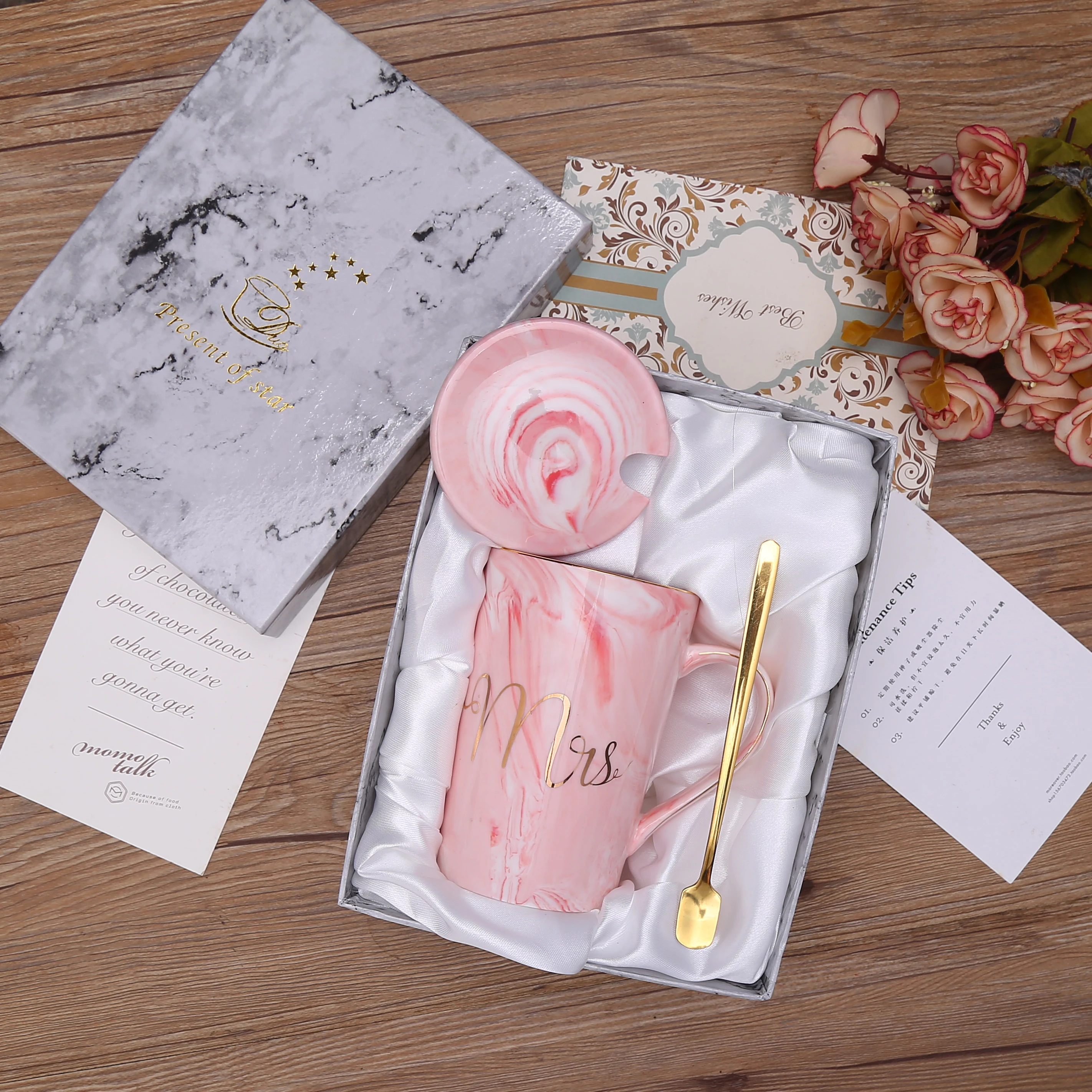 M025 High Quality Wholesale Custom couple mr and mrs set of 2 marble ceramic coffee cup mugs gift box set with lids and spoons