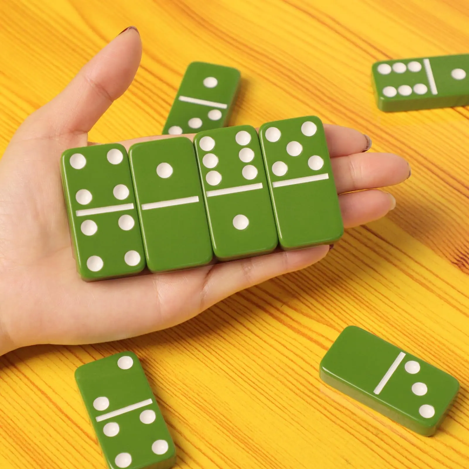 Custom Double Six Dominoes Tile Plastic Anti-fade Green Plastic Domino Game Set for Casnio Games