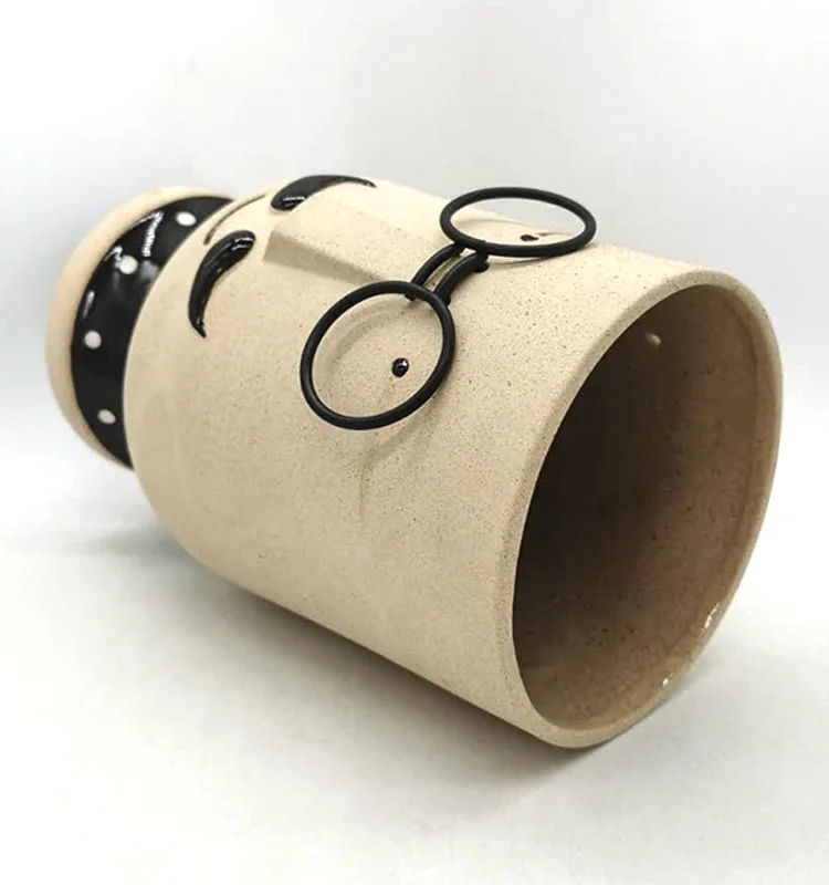 Wholesale hot sale lovely instagram 3D unique MEN shaped flower succulent pot in ceramic