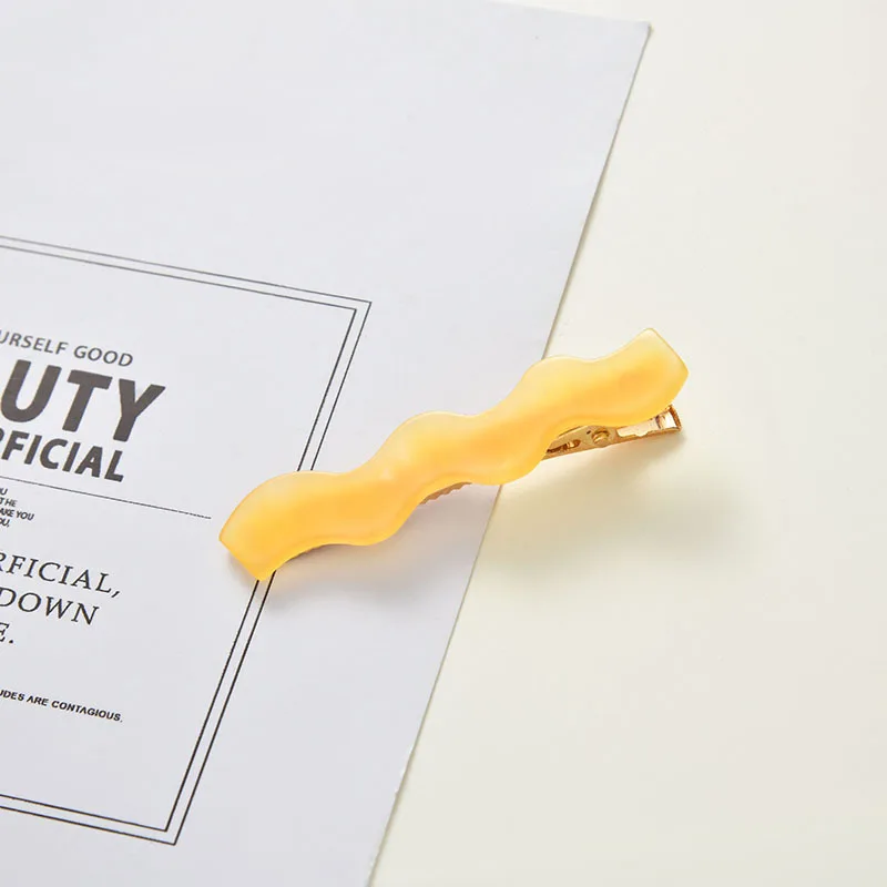 South Korea Hot Selling Fashion Duck Beak Clip Plastic Hair Clip In Wavy Shape Color Temperament Elegant Hair Accessories