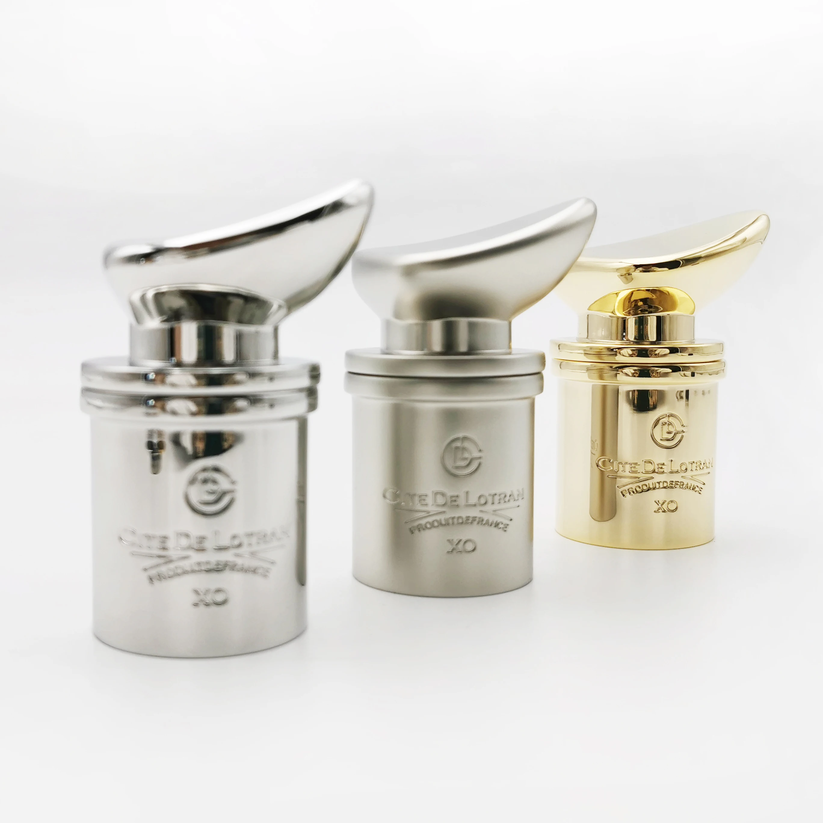 Luxury Customized Zamac Cap Pilfer-Proof Zinc Alloy Screw Cap for Vodka Whisky Wine & Spirit Custom Size Logo