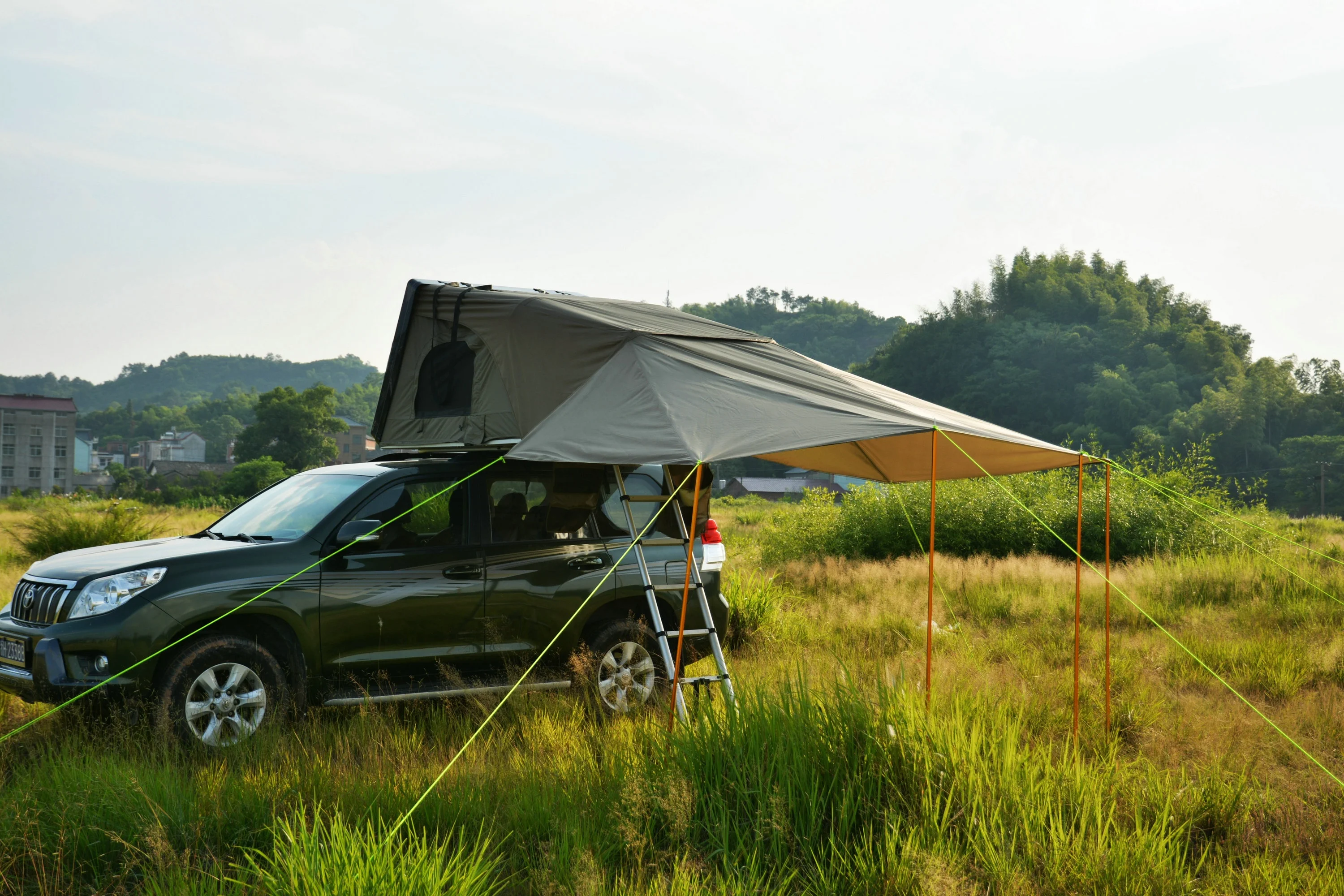 New design waterproof car roof tent retractable side awning for JWL-002