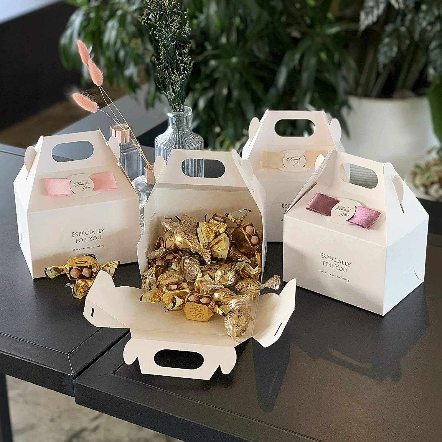 Luxury food container paper packaging cake gift cupcake box with handle for custom food box packaging