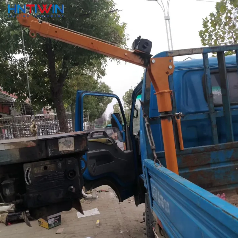 CE High Quality Factory Price 500kg 1000kg Mini Small Vehicle Mounted