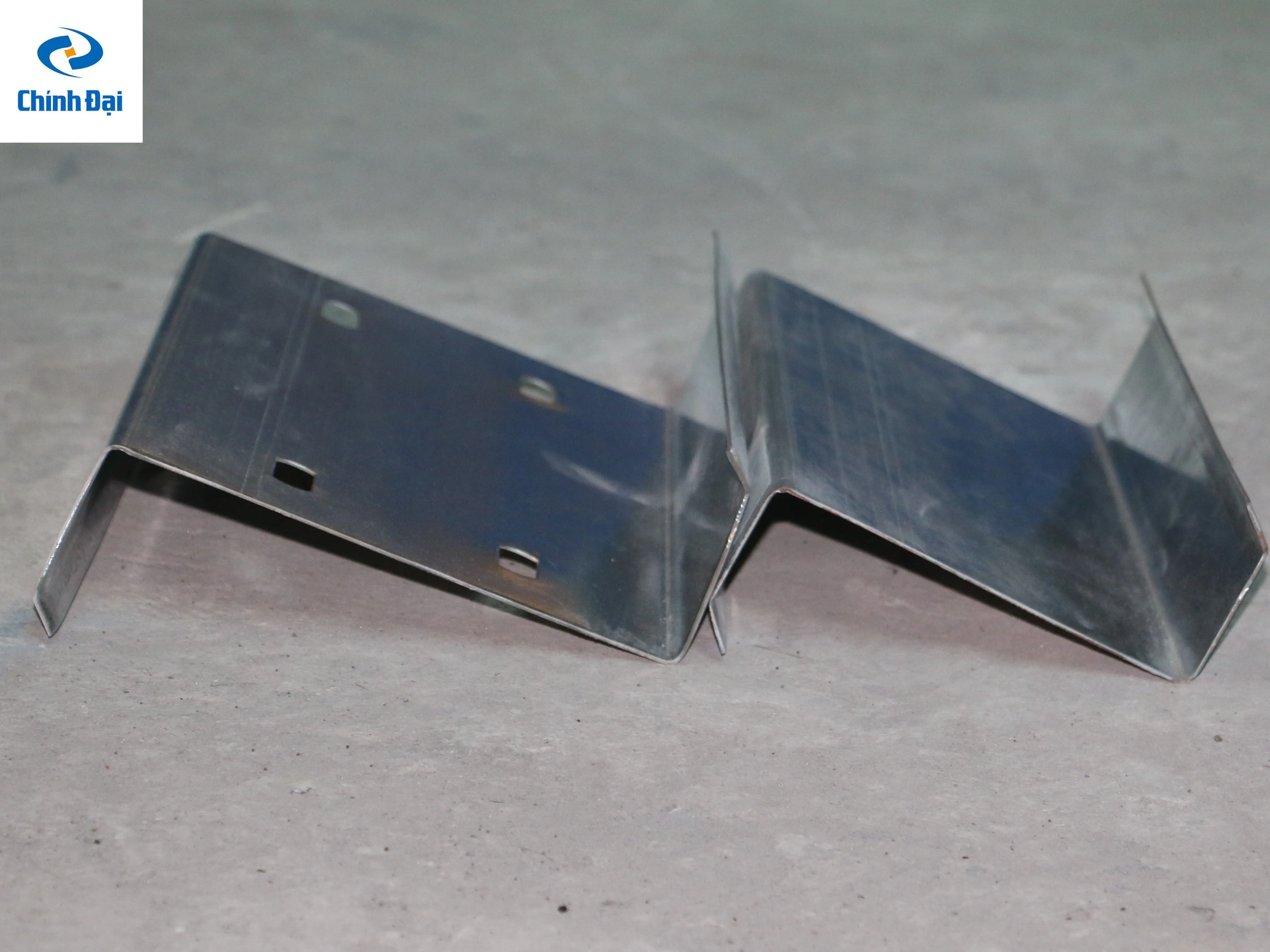 Lightweight Roof Purlin/ Galvanized C Purlin/ Vietnam Manufacturer Vietnam Company