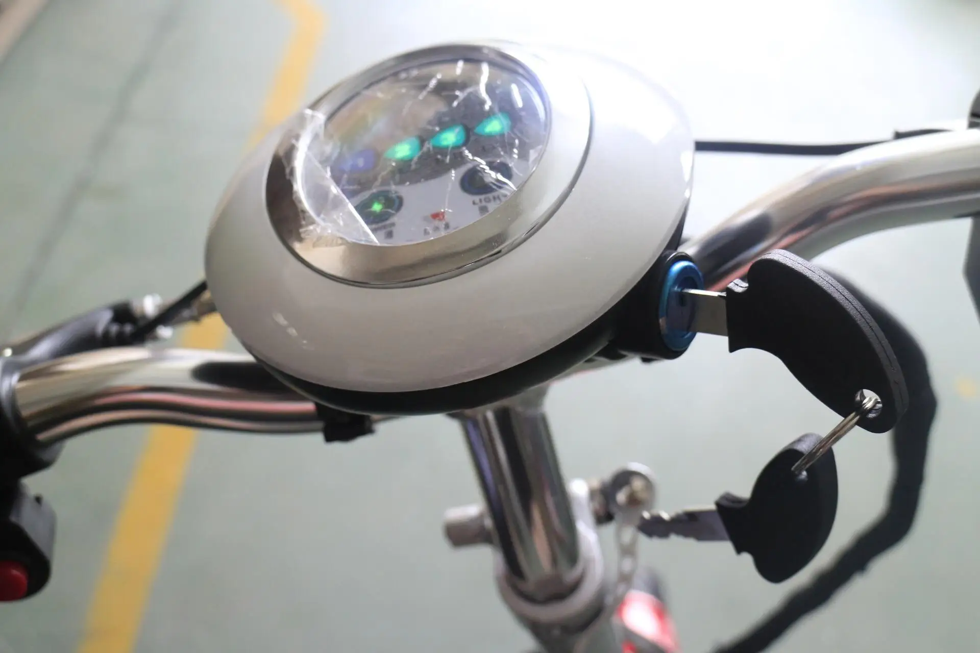 48V 500W High Power 3 Wheel Electric Scooter Reverse Adults Tricycles LED Light 12AH Battery Capacity 60km Range Per Charge