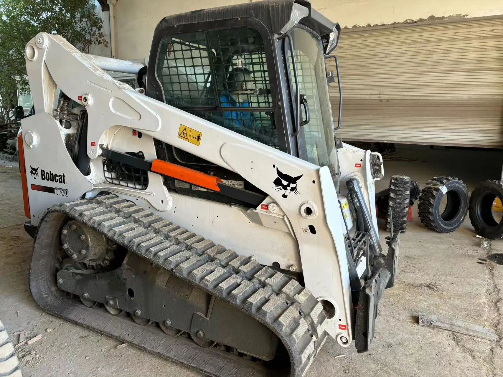 Bobcat T770 Skid Steer Loader Now Available On Sale in good condition  UNIQUE Long Power for sale