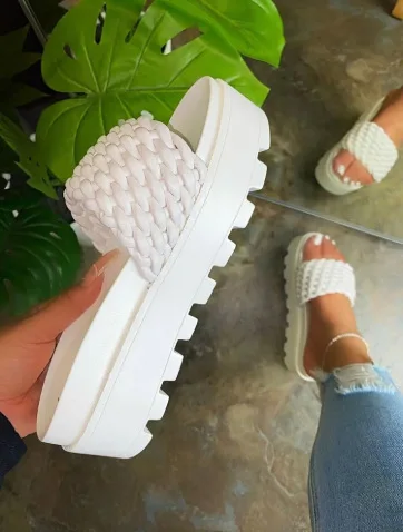 
2021 new summer solid color slippers increase woven shoes platform women sandals 