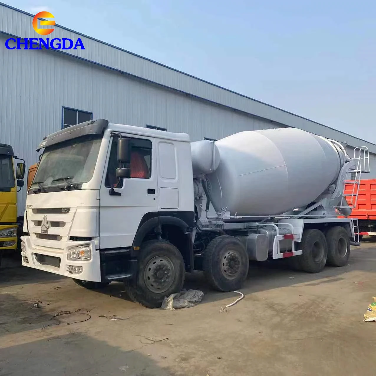 8 10 12cbm новый или подержанный Sinotruck Бетономешалка