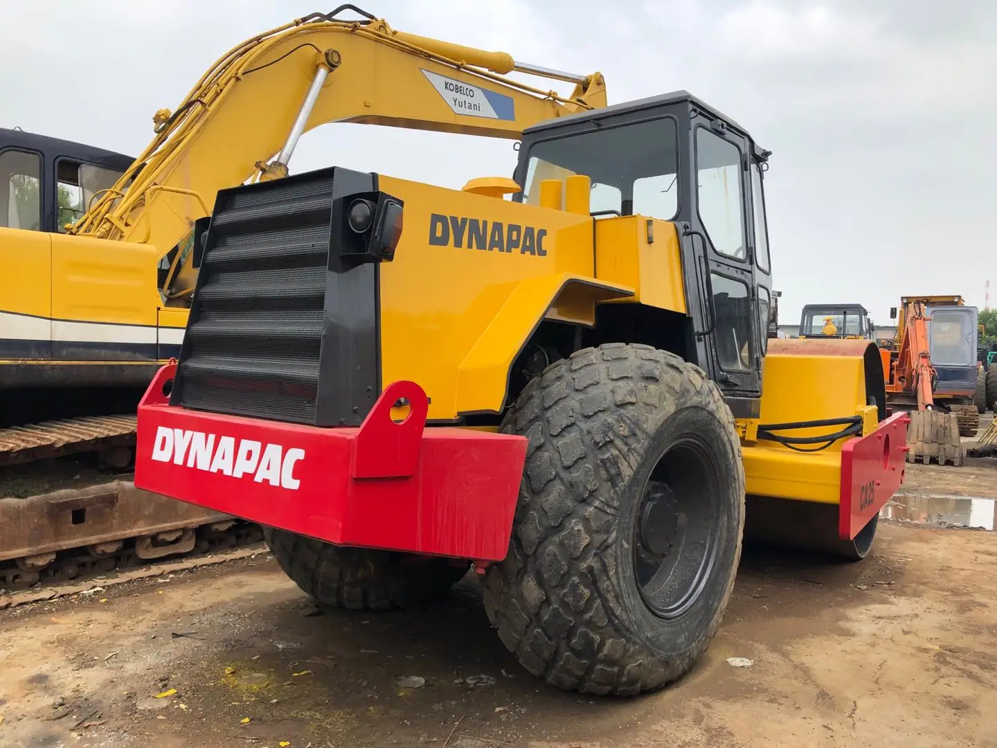 Подержанный дорожный каток Dynapac CA25 CA30 CA301D CC211 CA602D в