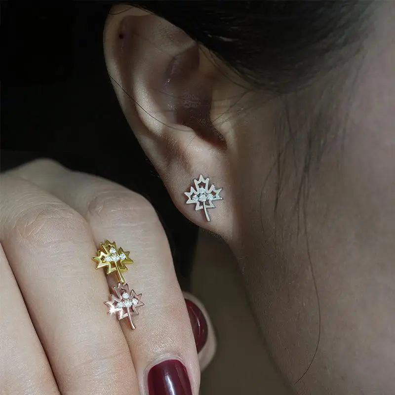 DE VVS Fine Chic Fashion Gold Plated 925 Sterling Silver Jewelry Striking Moissanite Small Maple Earring Ear Stud