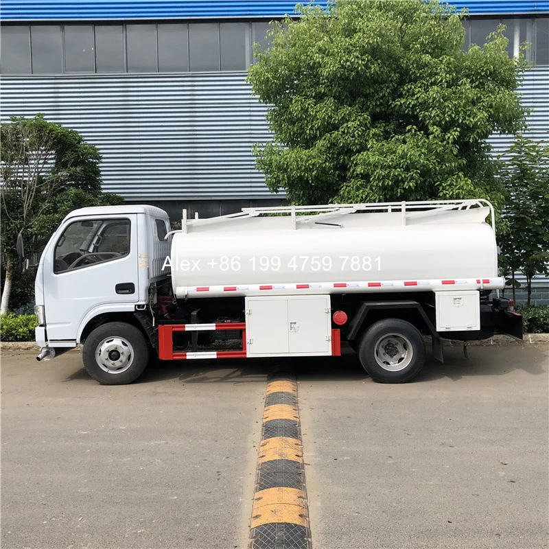 4x2 Dongfeng 5000 liters water tank truck
