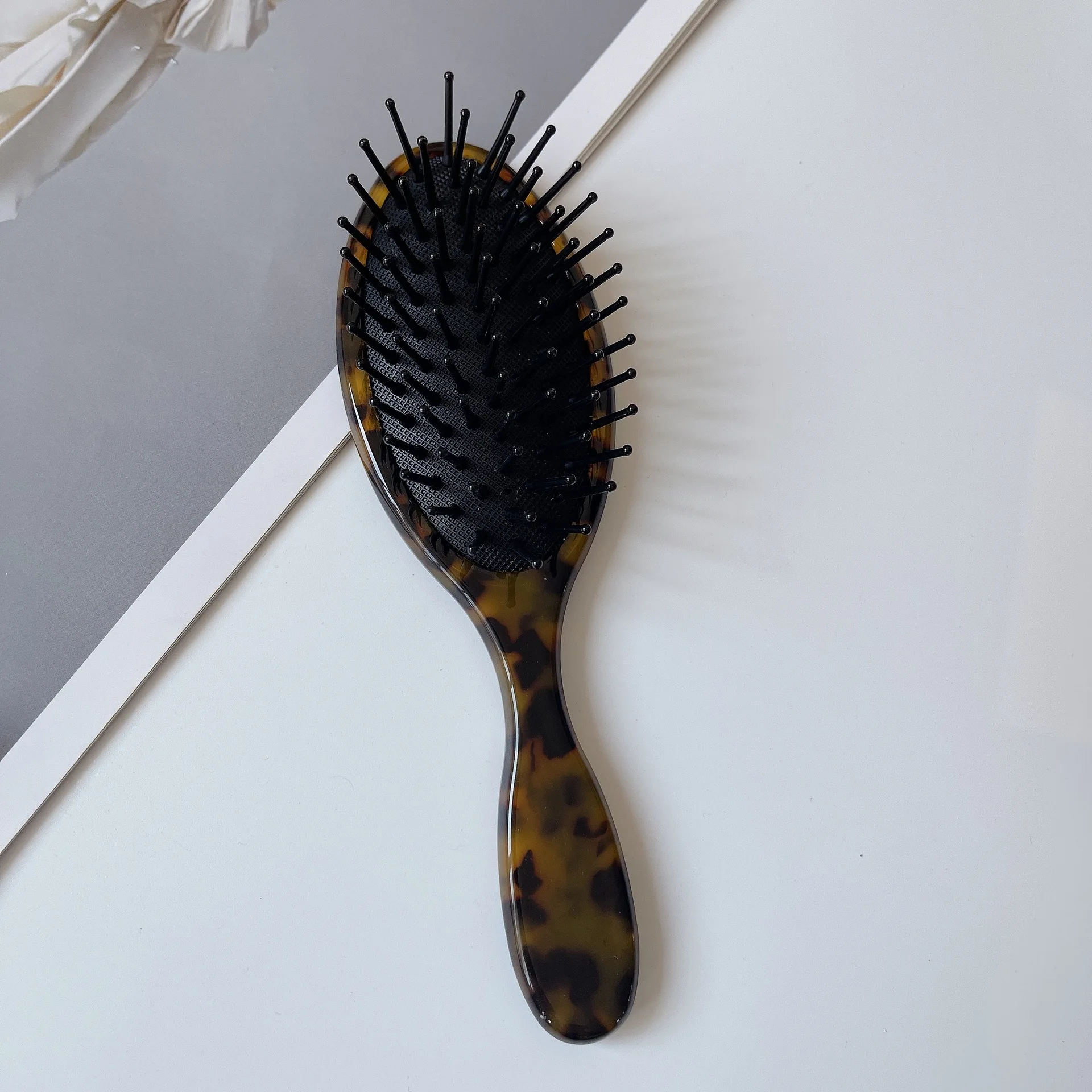 Yi YHJ Wholesale Custom Logo Cushion Home Use Comb Makeup Comb Sets Acetate Hairbrush Anti-static Air Cushion Comb For Women